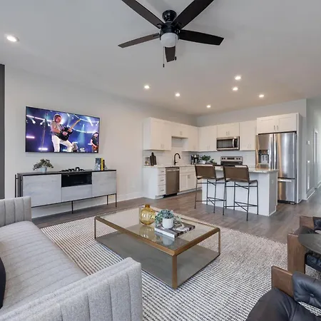 Holiday home - 5621 Lenox Ave Unit 1-5 - Combo