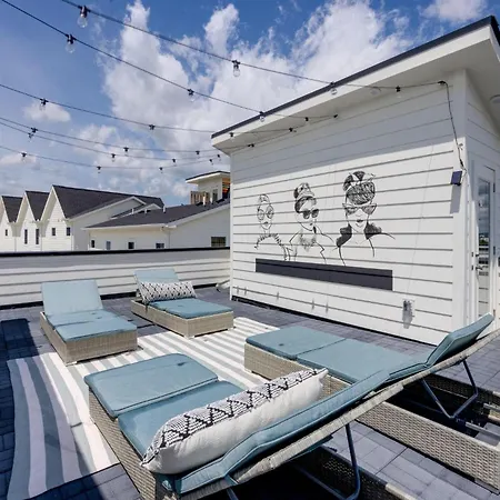 Holiday home - 5621 Lenox Ave Unit 1-5 - Combo *