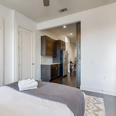 Lofts At 30th Apartment *