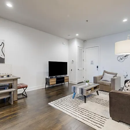 Lofts At 30th *