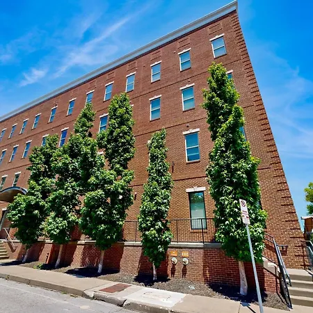 Lofts At 30th Apartment