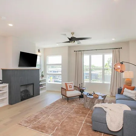 Luxury 3-story East Nash Sfh Nashville