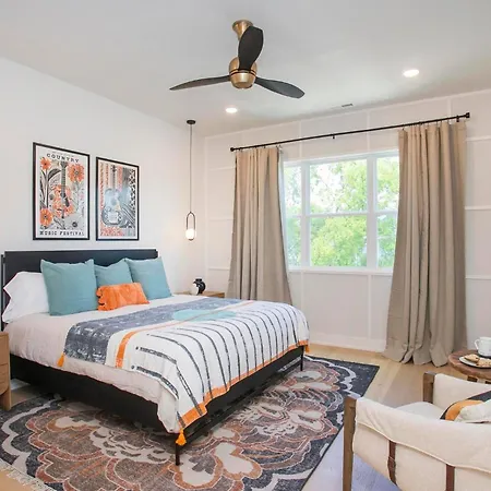 Luxury 3-story East Nash Sfh *