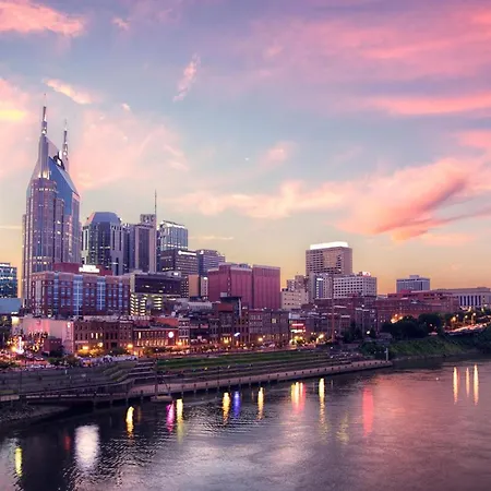 Hotel Booking Fast 12 Beds - Rooftop Views Nashville