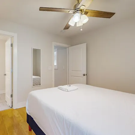 Watkins Park Getaway C & D Holiday home *