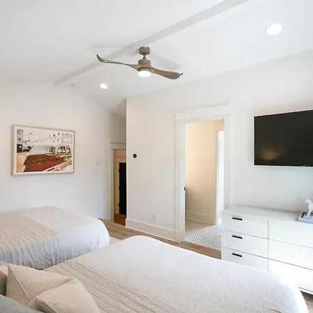 Holiday home Upscale Walk To Hillsboro Village Or Belmont