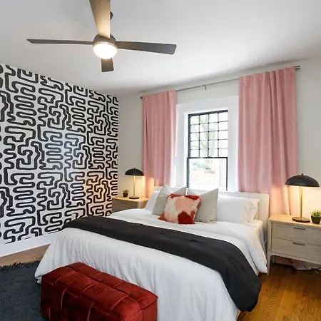Holiday home Upscale Location Stunning House Walk To Belmont *