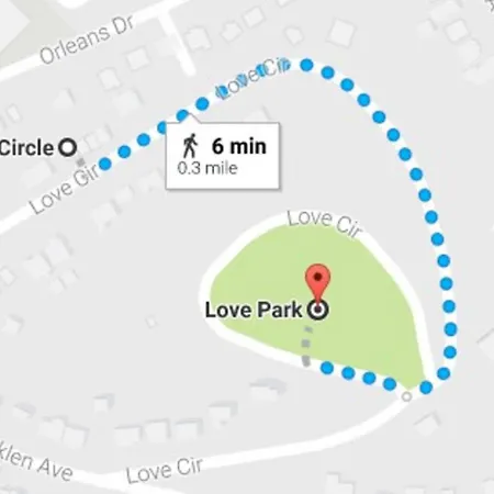 Holiday home Walk To Vandy & Love Circle Park *
