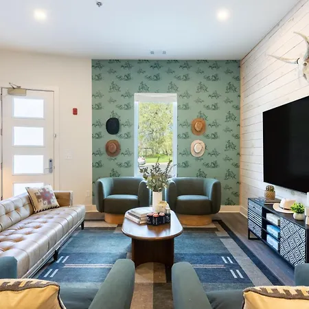 Outrider Buyout - 2 Units By Avantstay Sleeps 24 *