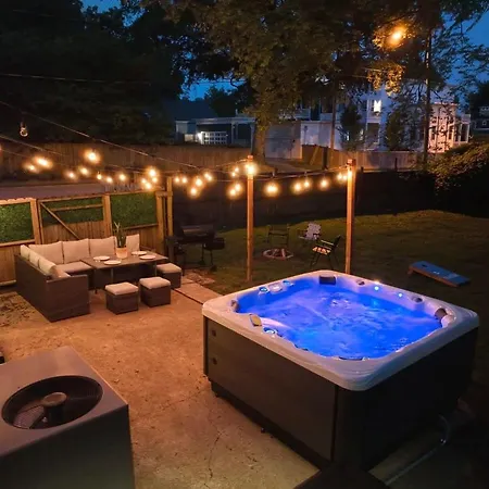 Hip East W Hot Tub Mins To Dwntn Nashville