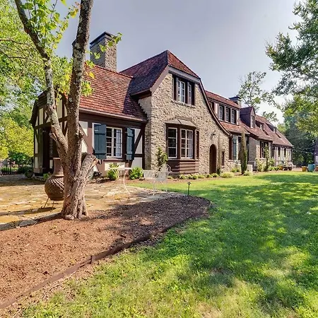 Ivy Hall - Great Location! Holiday home Nashville