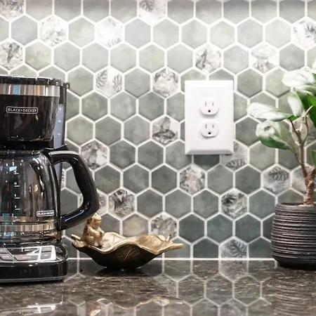 Welcome To The Jungle! Apartment *
