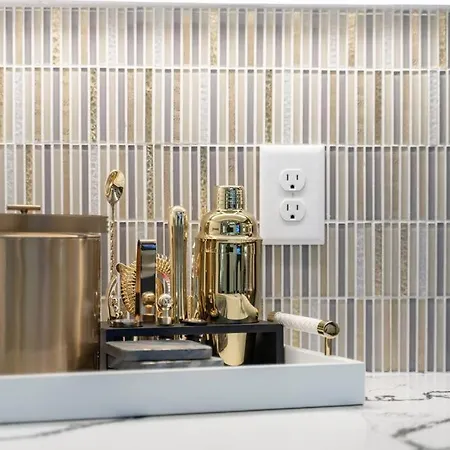 Apartment East Nash-vegas! Brand New Apartment!