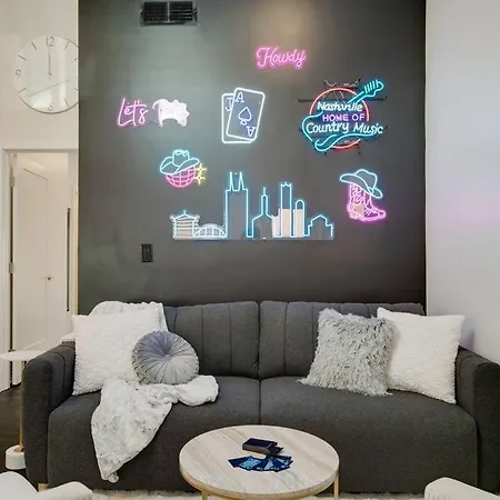 East Nash-vegas! Brand New Apartment! *