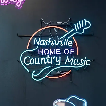 East Nash-vegas! Brand New Apartment! Nashville