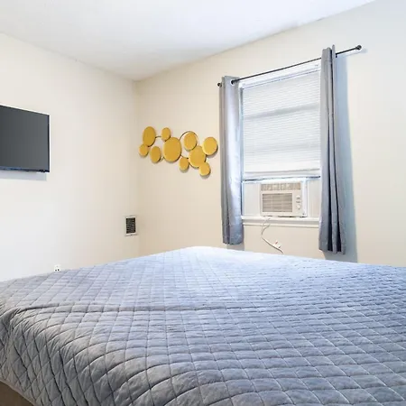 Charming 2 Bedroom In With Free Parking Nashville