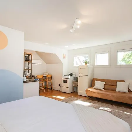 Fall Sale The Nest In East Nash Holiday home
