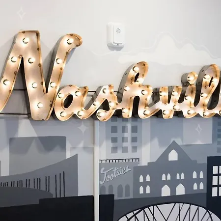 Apartment Chic Midtown Penthouse Escape Nashville