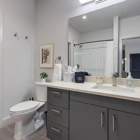 Chic Midtown Penthouse Escape * Nashville