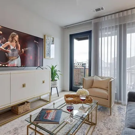 Apartment Chic Midtown Penthouse Escape Nashville
