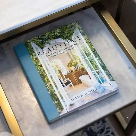 Chic Midtown Penthouse Escape