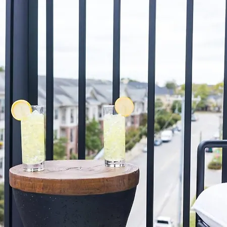 Apartment Chic Midtown Penthouse Escape Nashville