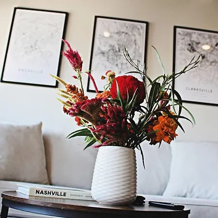 Apartment Retreat Near Downtown