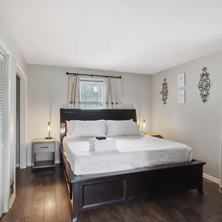 Holiday home Huge Family Wildlife Retreat Close To The Nashville