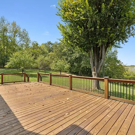 Huge Family Wildlife Retreat Close To The