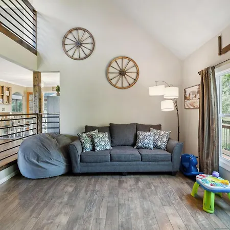 Huge Family Wildlife Retreat Close To The Holiday home Nashville
