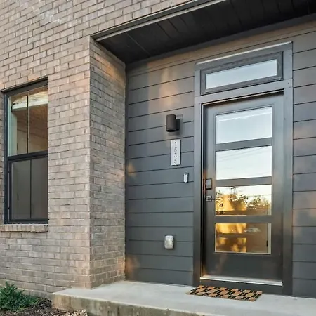 Holiday home Walkable East With Rooftop Nashville
