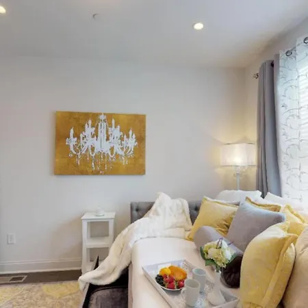 Luxury In Music Row The Gulch Is Minutes Away Nashville