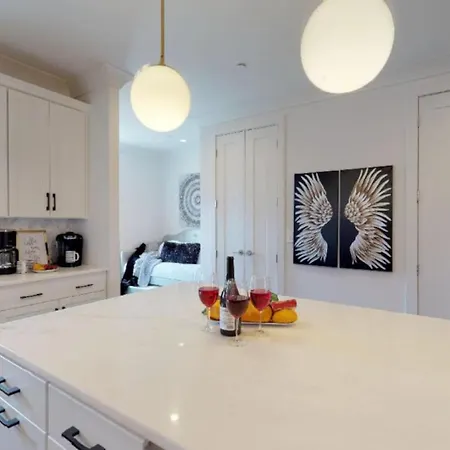 Luxury In Music Row The Gulch Is Minutes Away Nashville