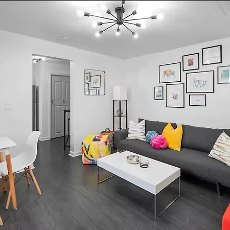 Chic 2br Nasvhille Getaway- Fenced Yard- 8min To Broadway! Nashville