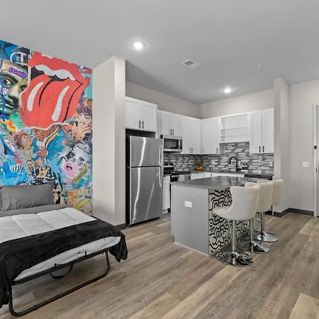 Alto 410 Apartment