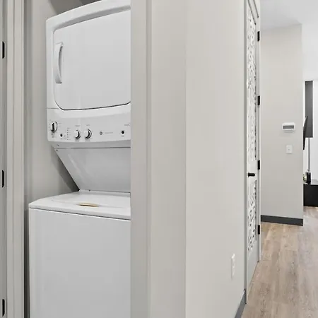 Apartment Charming - 8 Minutes To Broadway *