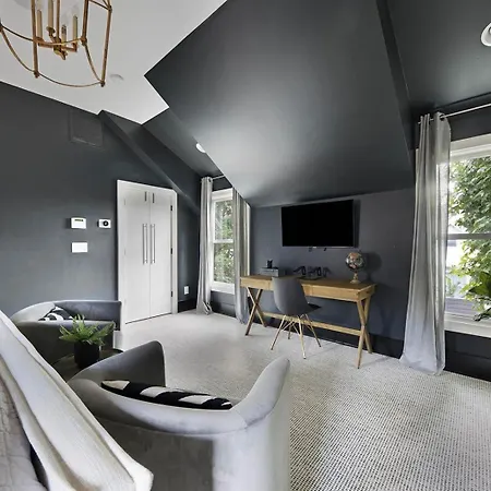 The Rambler - Sparkling Pool & Steps To 12 South *