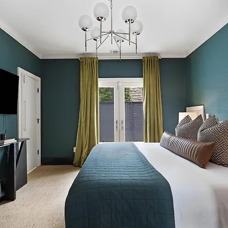 Holiday home The Rambler - Sparkling Pool & Steps To 12 South *