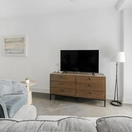 Apartment Landing At Standard Assembly - In South Nashville