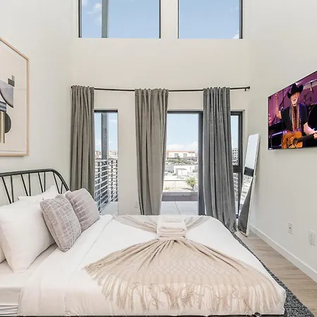 Holiday home Hyve - Skyline Social - Walk To Broadway *