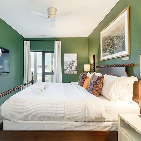 - 635 7th Ave S Unit 412 * Nashville
