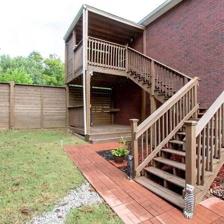 Belle Meade 30 Day With Private Backyard Holiday home Nashville