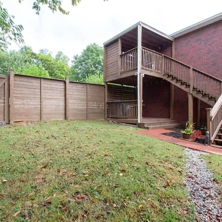 Belle Meade 30 Day With Private Backyard *