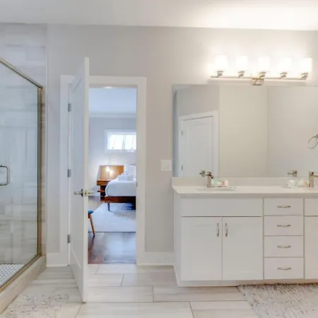 Luxe Gulch 30 Day Minimum Amazing Views Holiday home Nashville