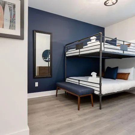 Holiday home East Beauty Minutes To Downtown Nashville
