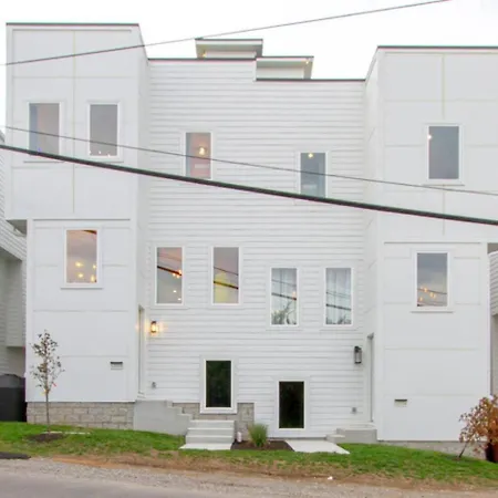 The Ultimate Hip-hop Haven With Rooftop Patio *