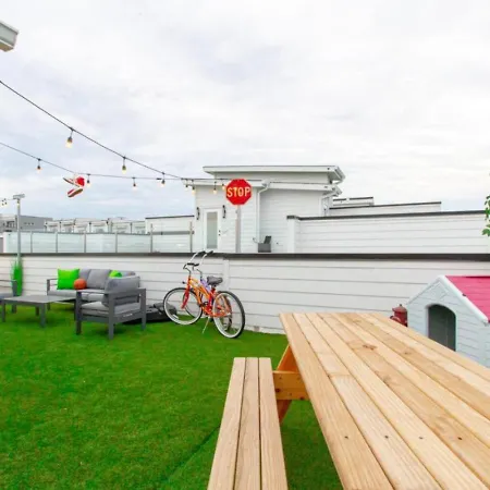 The Ultimate Hip-hop Haven With Rooftop Patio *