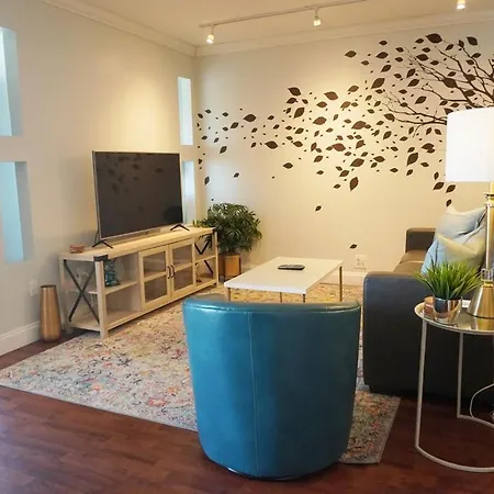 Nashville's Music Row Wants To You! Apartment Nashville