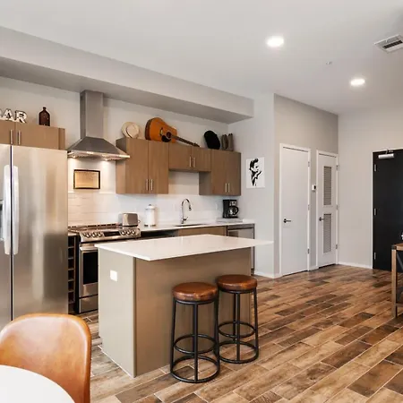 Illume New Modern Downtown Views With A Pool * Nashville