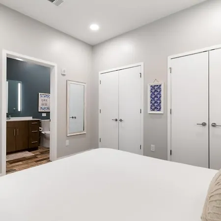 Illume New Modern Downtown Views With A Pool Nashville